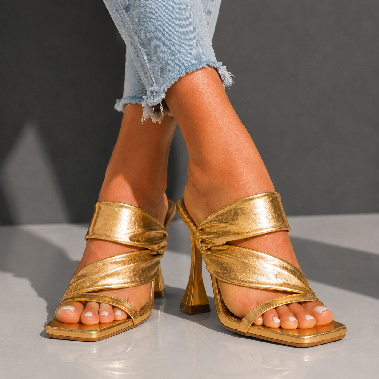 SERENA VALE STRAP HEELS