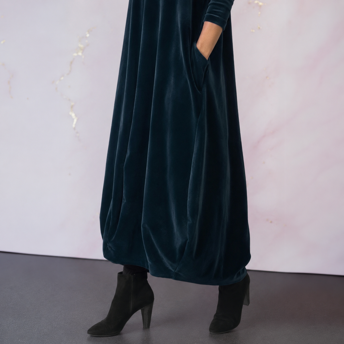 Eilene | Velvet Maxi Dress