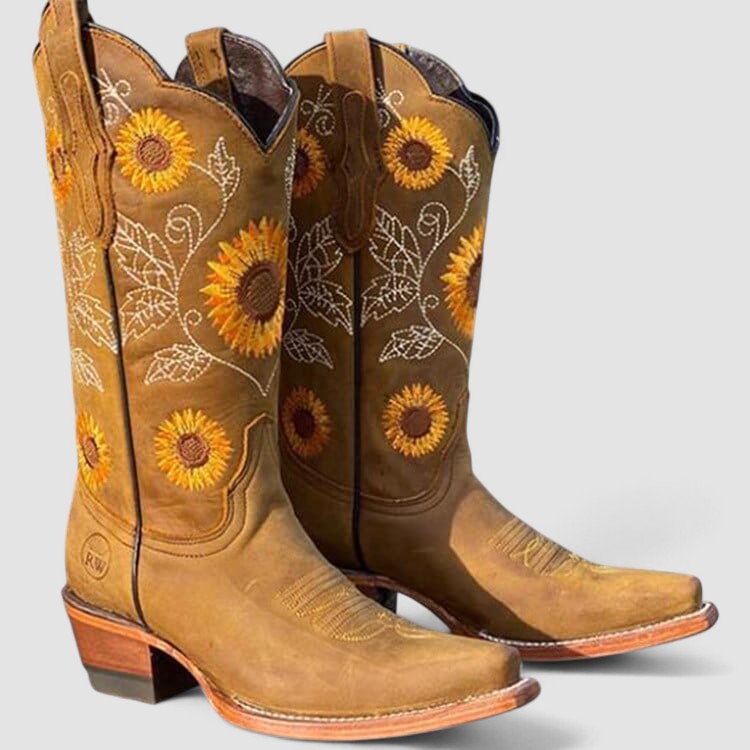Savannah | Floral-Embroidered Western Boots