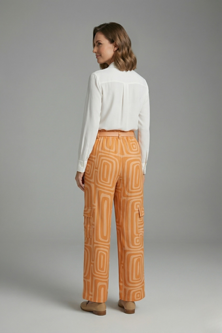Women’s Shirt and Trousers Set with Button Closure and Straight Legs