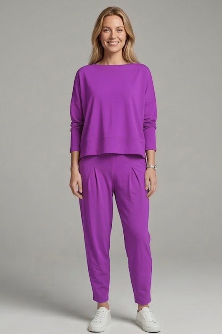 Women’s Two-Piece Set with Crew Neck Top and Tapered Trousers