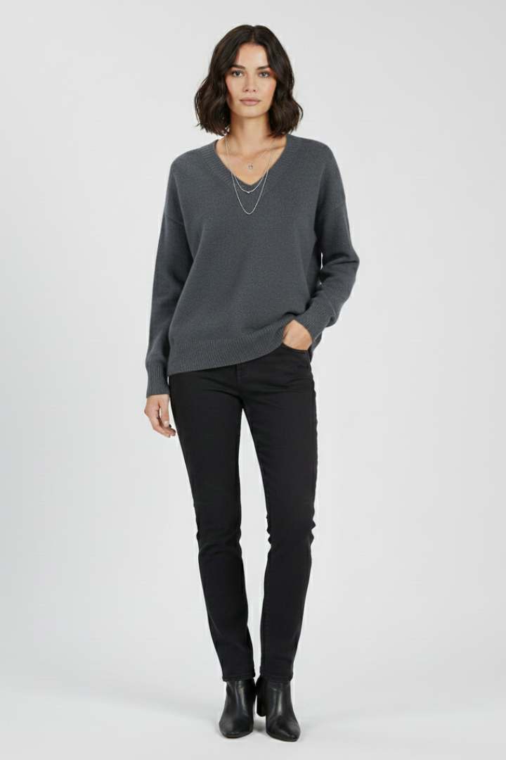 Women’s V-Neck Sweater with Long Sleeves and Pullover Design