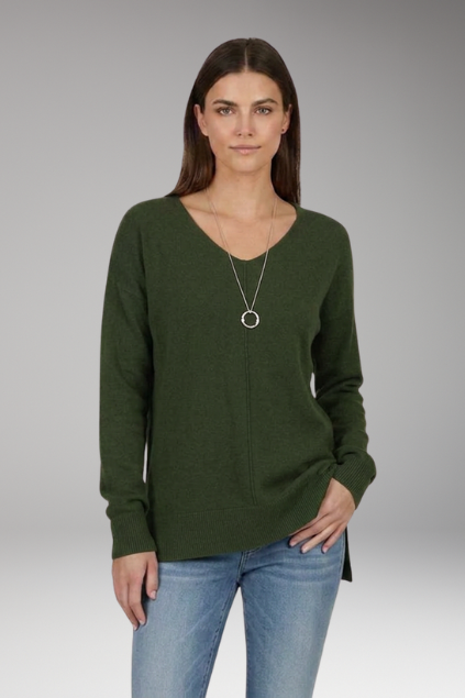 Women’s V-Neck Textured Knit Sweater with Chevron Pattern and Long Sleeves