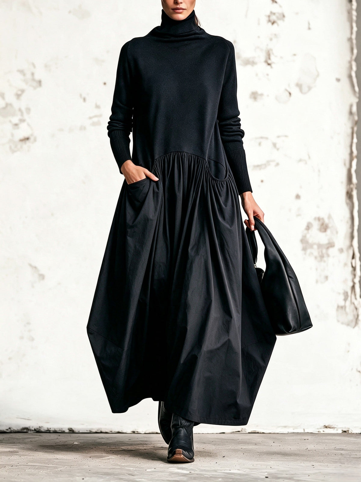 Celinne | Oversized black long dress with high collar