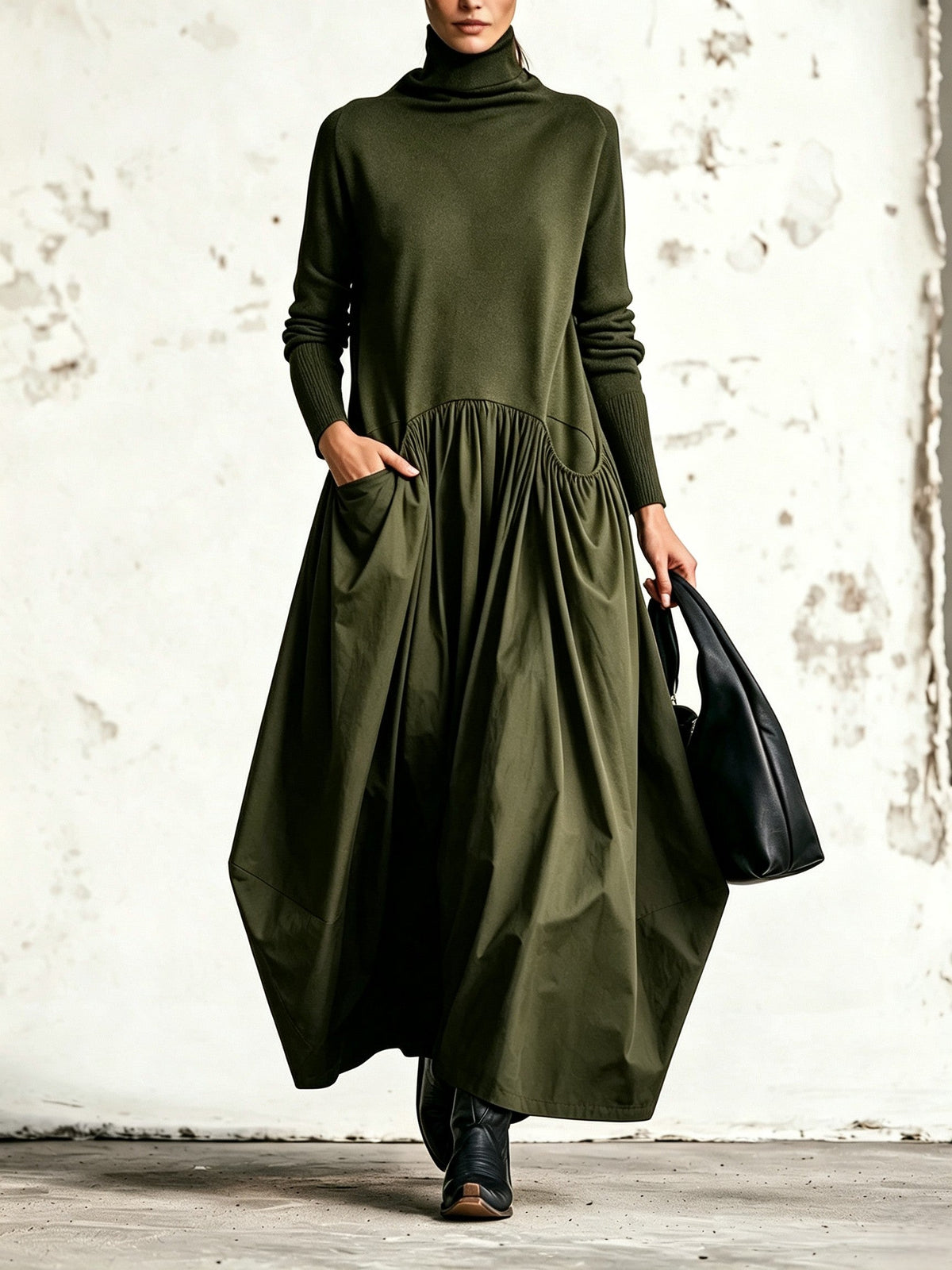 Celinne | Oversized black long dress with high collar
