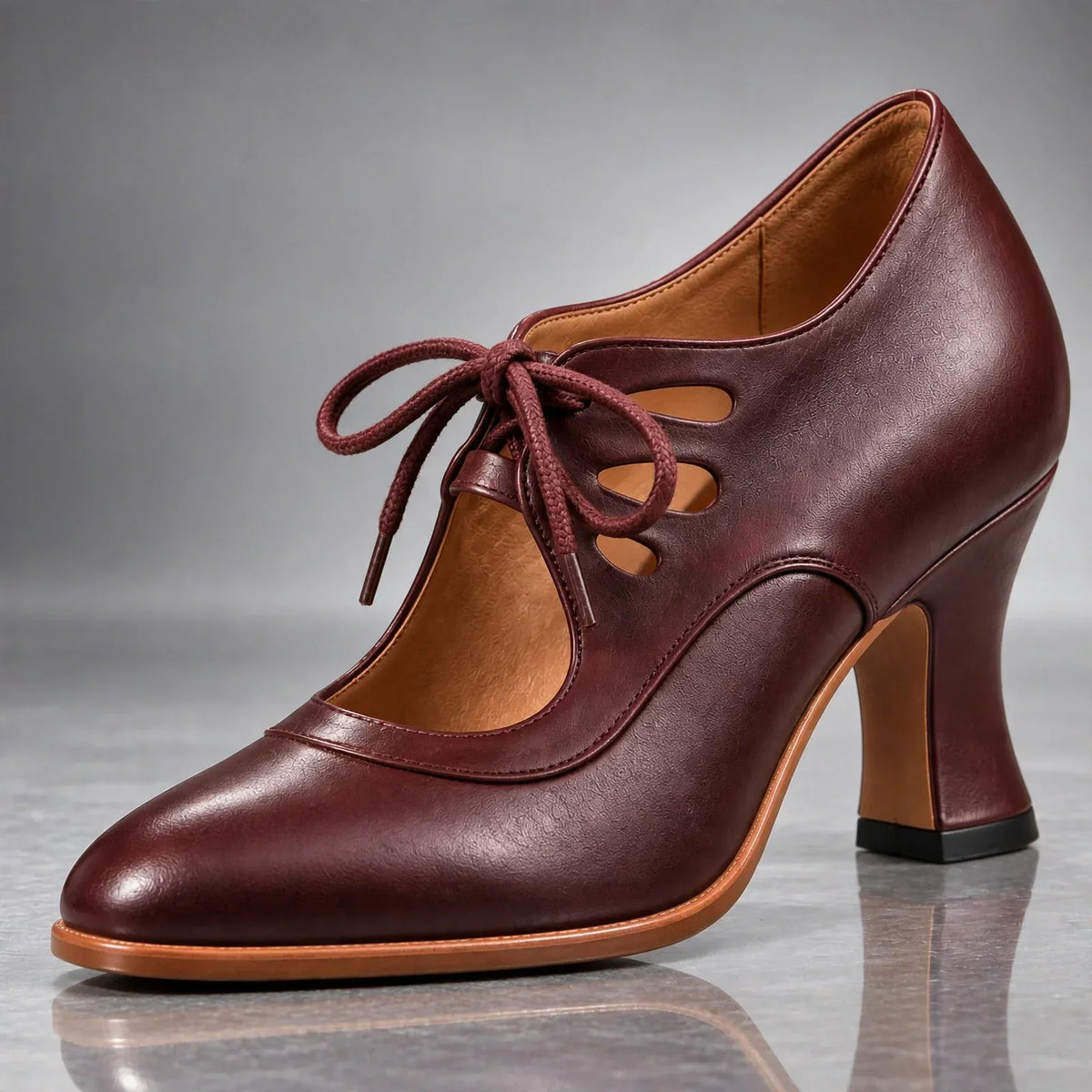 Philomène | Vintage Lace-Up Heels