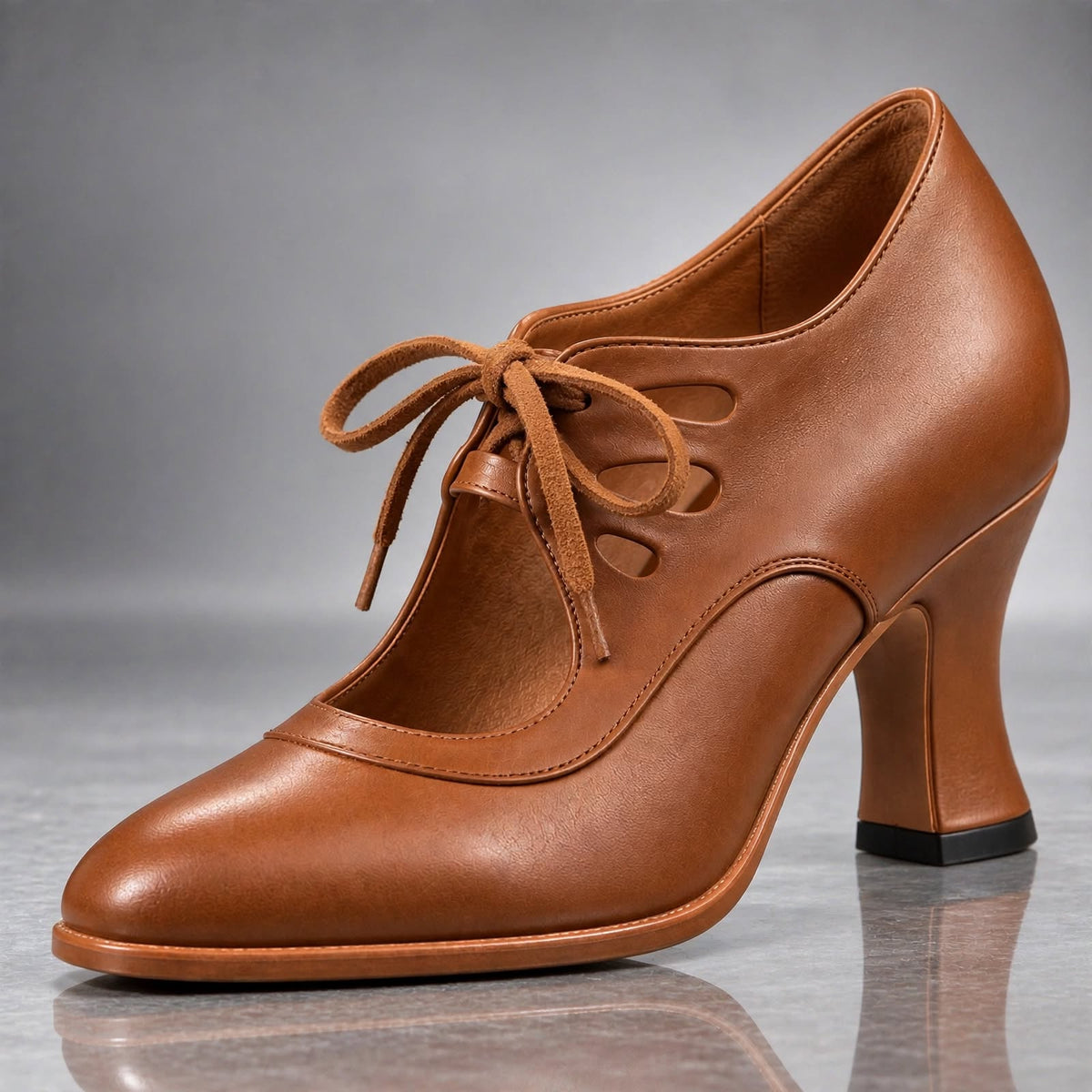 Philomène | Vintage Lace-Up Heels