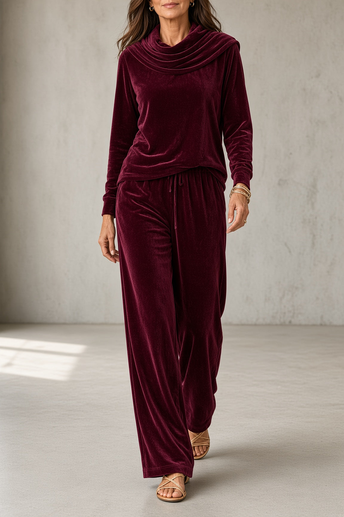 Taylor Velvet Set™