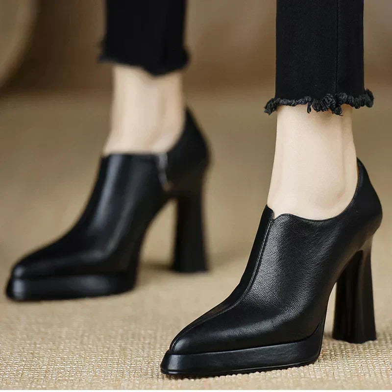 Brown Carina™ stylish pumps from THE WHITMORE FAMILY, elegant shoes and sandals with a sleek design for women.