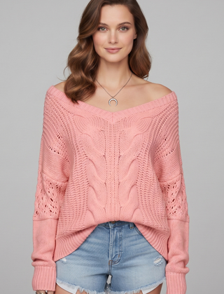 Women’s oversized sweater with long sleeves and ribbed cuffs, in soft knit fabric, by THE WHITMORE FAMILY.
