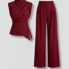 Women's top and trousers set with round neck and straight legs, stylish and comfortable outfit from THE WHITMORE FAMILY.
