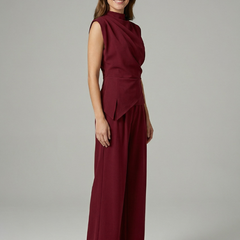 Women’s top and trousers set with round neck and straight legs, stylish women’s clothing by THE WHITMORE FAMILY.