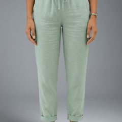 Women’s trousers with elasticated waistband and drawstring from THE WHITMORE FAMILY, stylish and comfortable for casual wear.