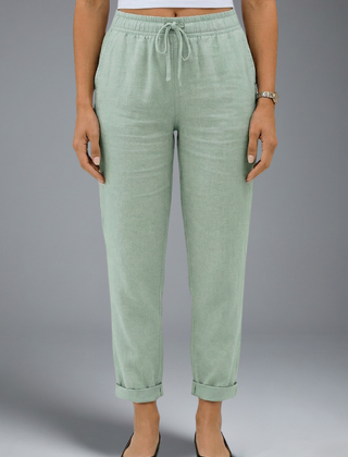 Women’s trousers with elasticated waistband and drawstring from THE WHITMORE FAMILY, stylish and comfortable for casual wear.