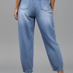 Women’s cropped trousers with drawstring waist and pleats from THE WHITMORE FAMILY, featuring a relaxed fit and stylish design.